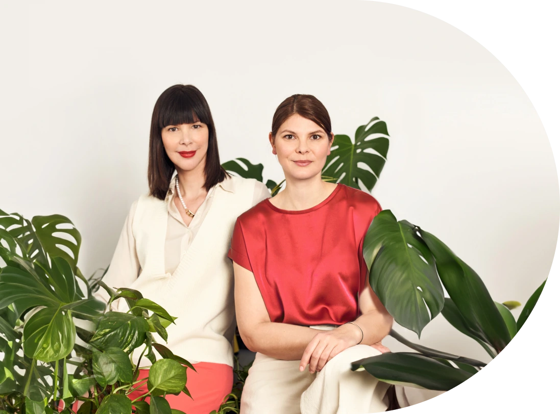 Anja und Julie Tessmann von der Agentur Sisterhood / Brandhood kooperieren mit KOI Content. 